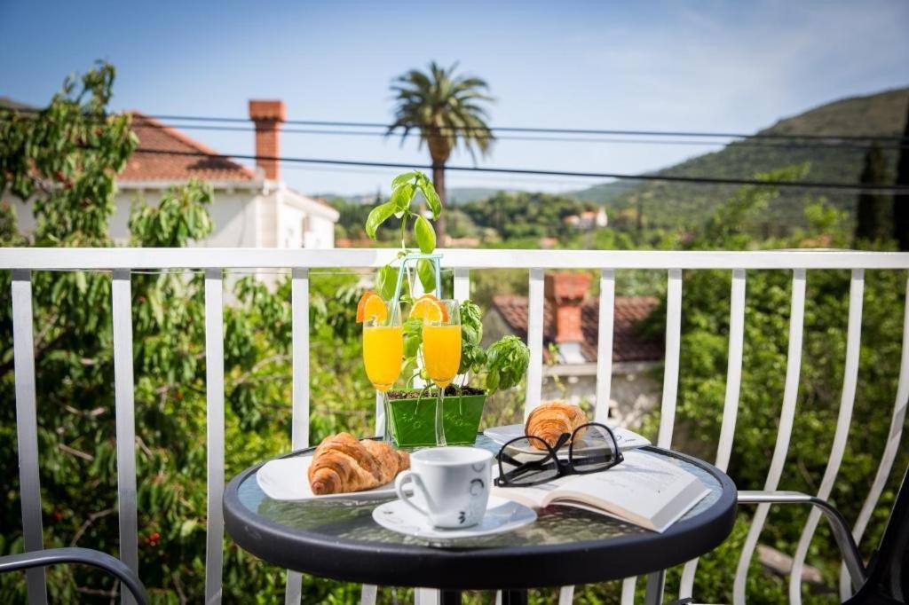 Apartments Villa Roza Mokošica Екстериор снимка