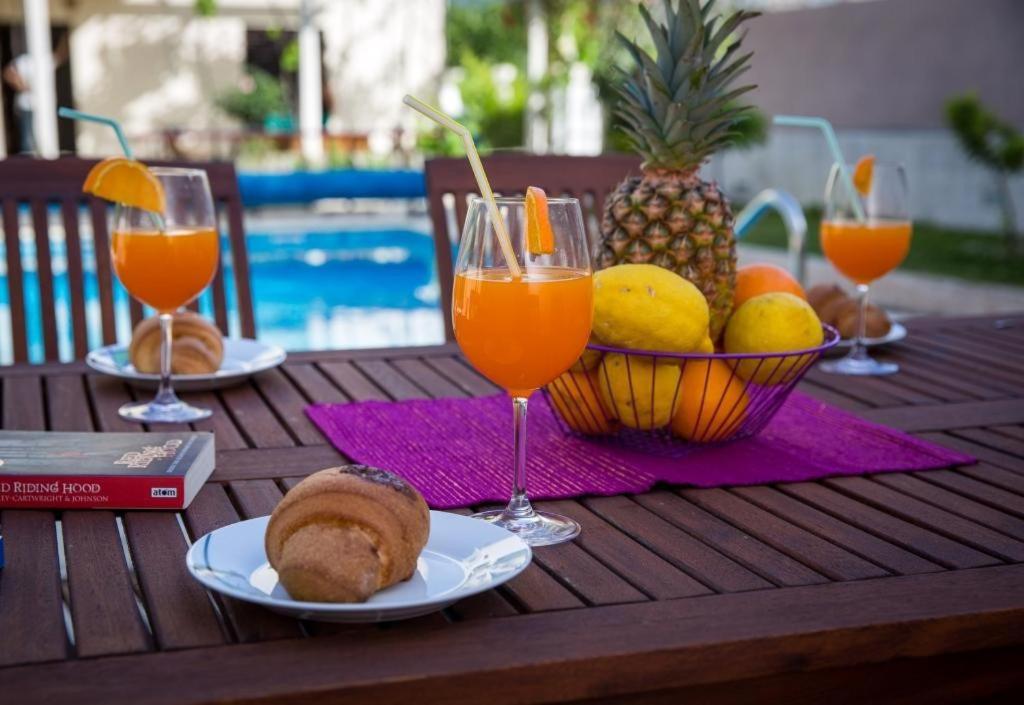 Apartments Villa Roza Mokošica Екстериор снимка
